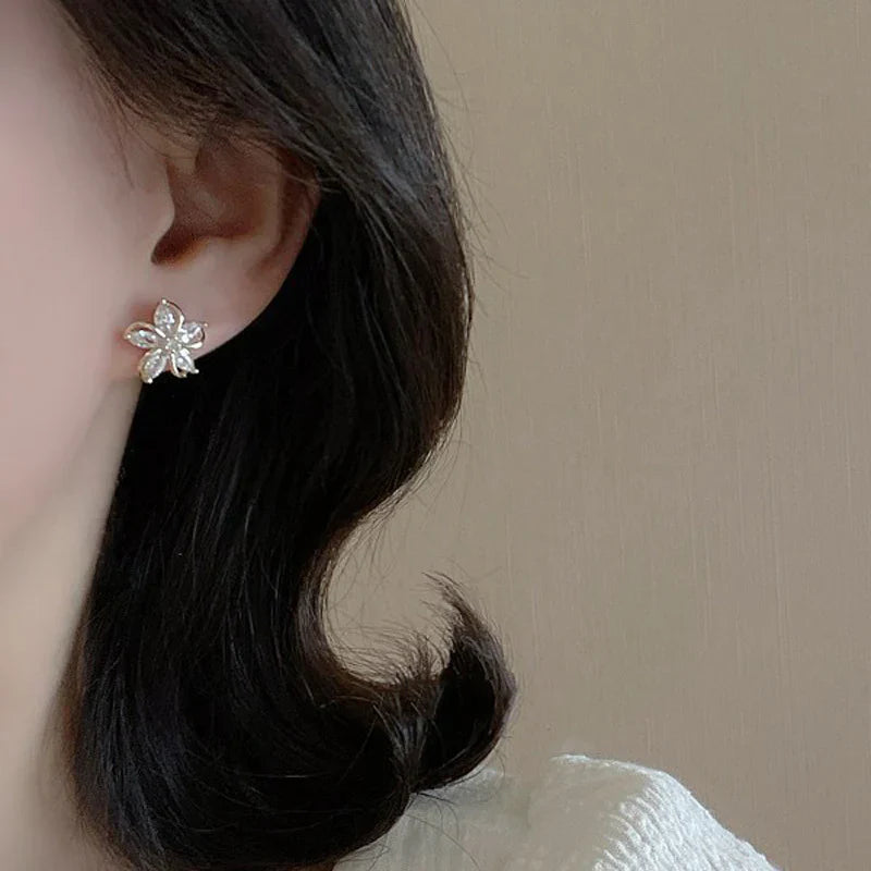 High-grade Ear Studs Five Petal Flower Zircon Flower Earrings Petite Earrings Women