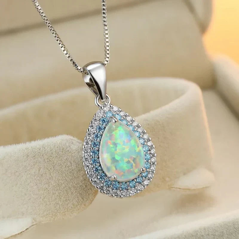 Elegant And Exquisite Drop-shaped Women's Necklace
