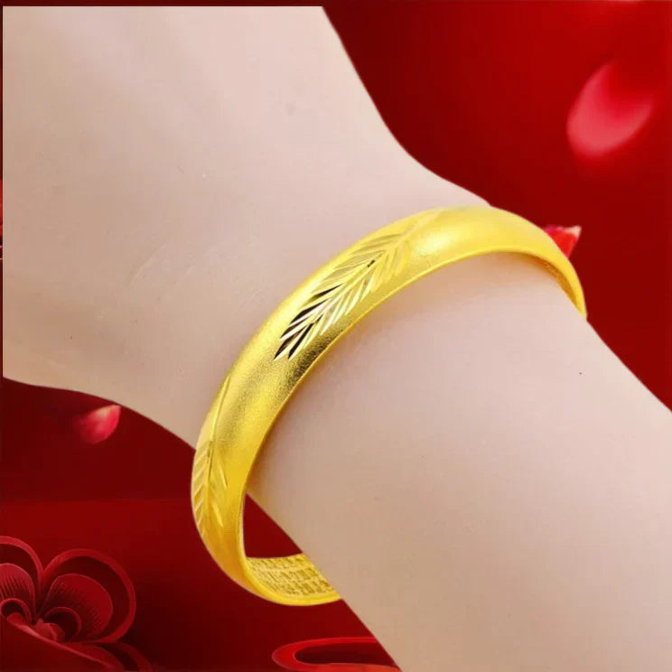Yiye Rich Woman Gold-plated Open Heart Sutra Bracelet